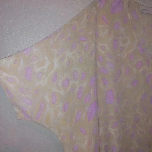 Adrienne PRINT Biege Purple V-Neck PONCHO TUNIC Size Medium Oversized - Picture 5 of 5